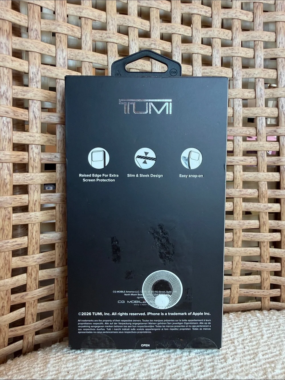 Tumi sleek phone